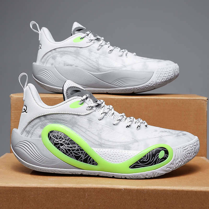 Basketball Shoes Color White And Green Sizeuk 4.5