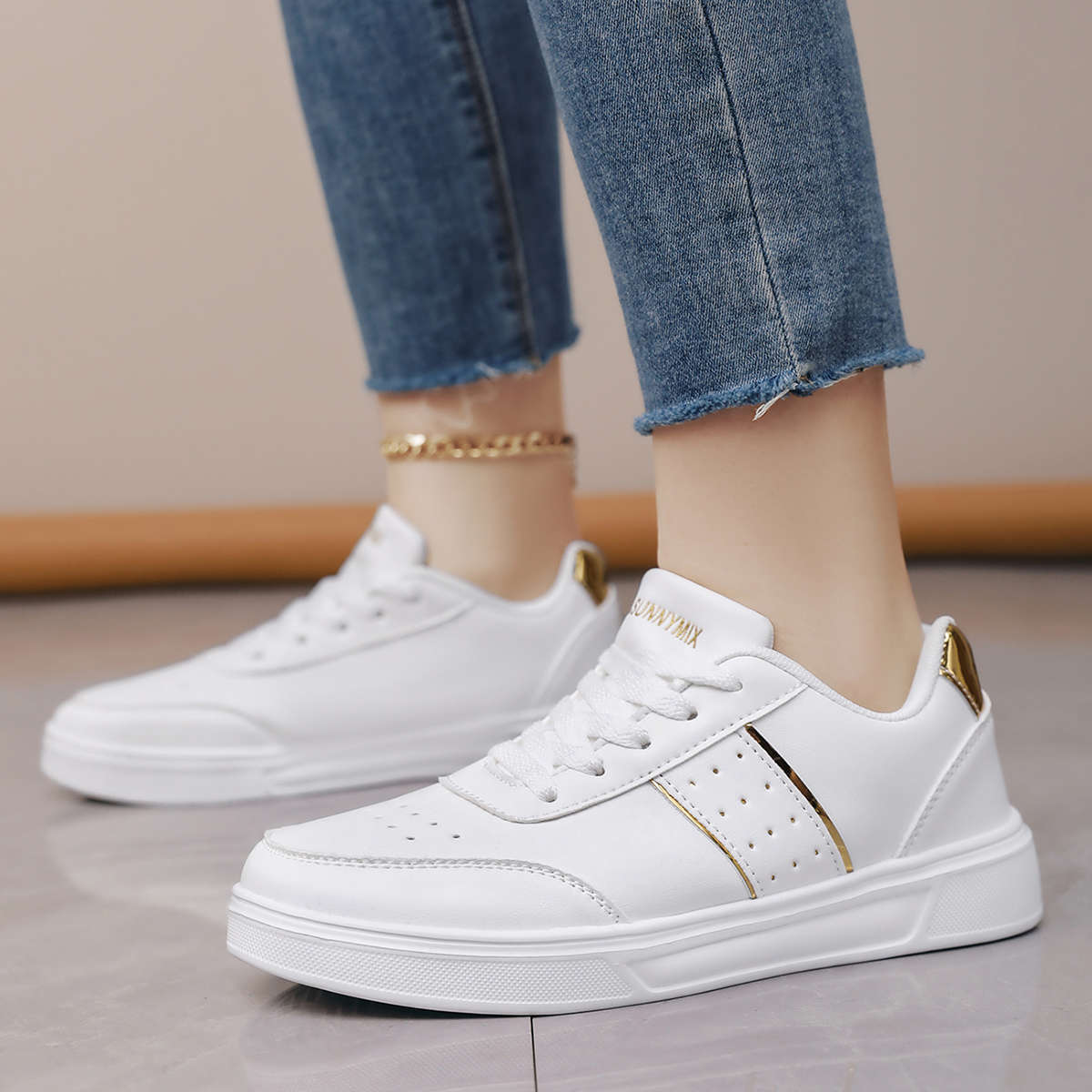 Sneakers Color White Sizeuk 7.5