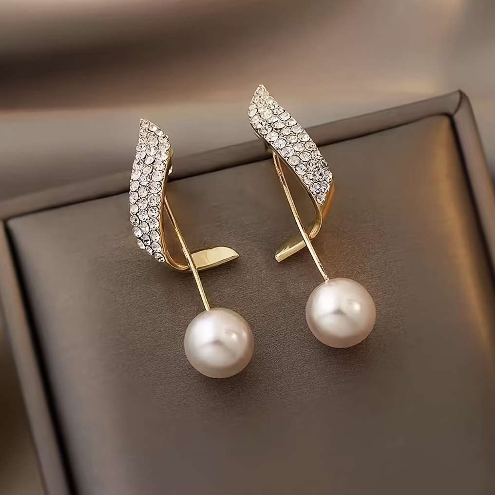 Women S Earrings Color Golden