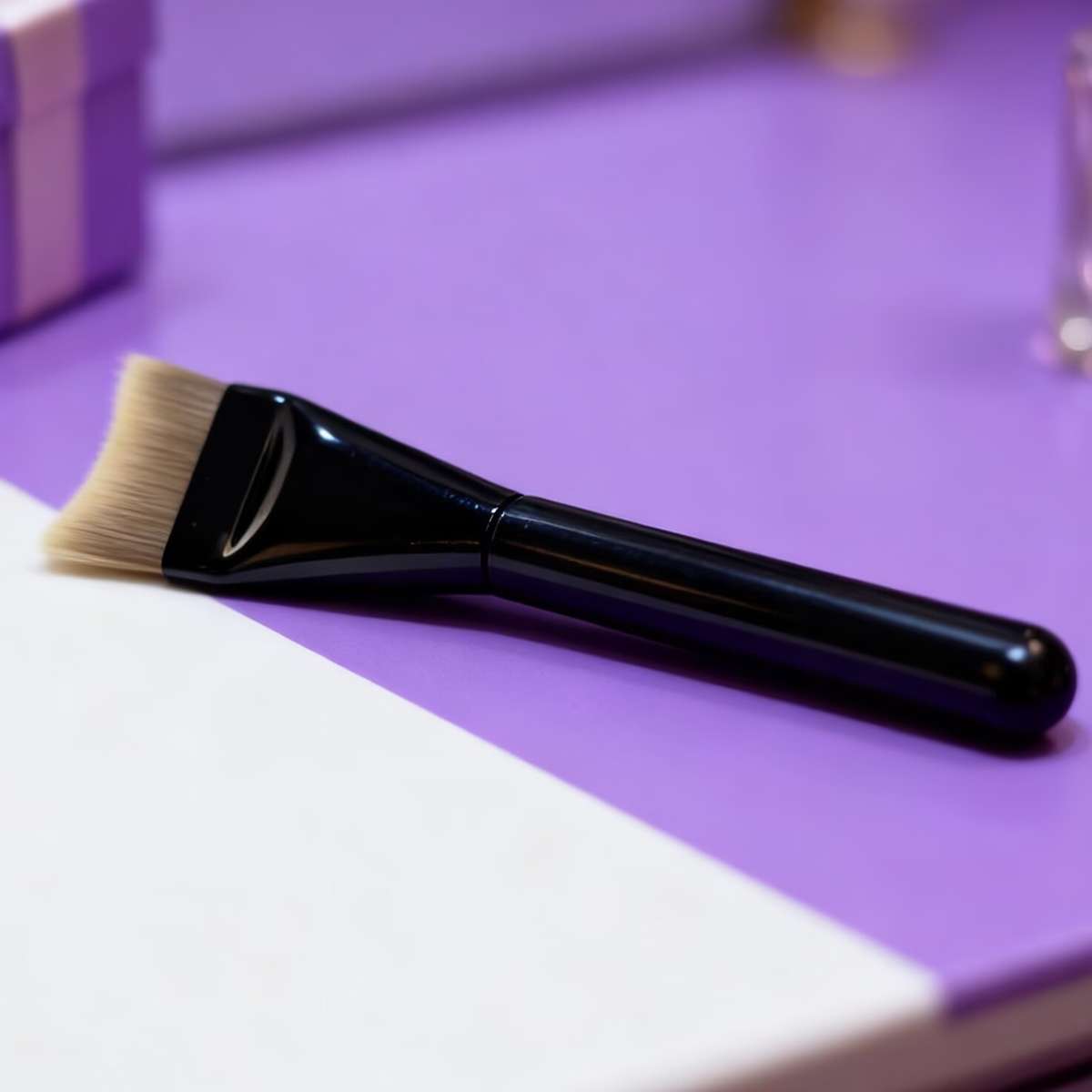 Makeup Brush Set Color 4Piece Brush Set 2 Tail Brushes  2 Flat Brushes