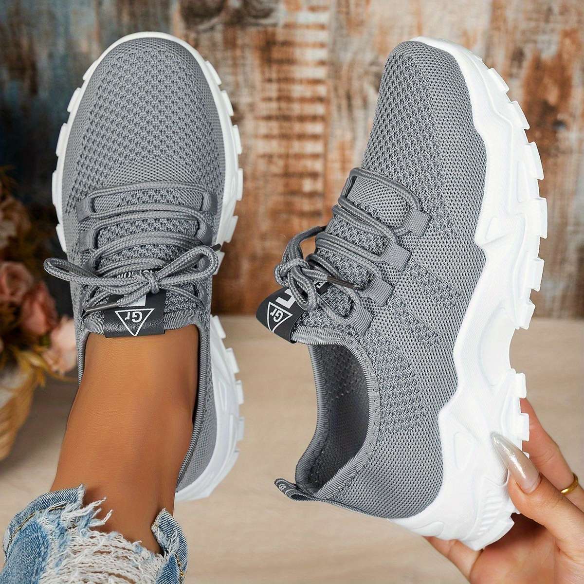 Women S Sneakers Color White Sizeuk 5