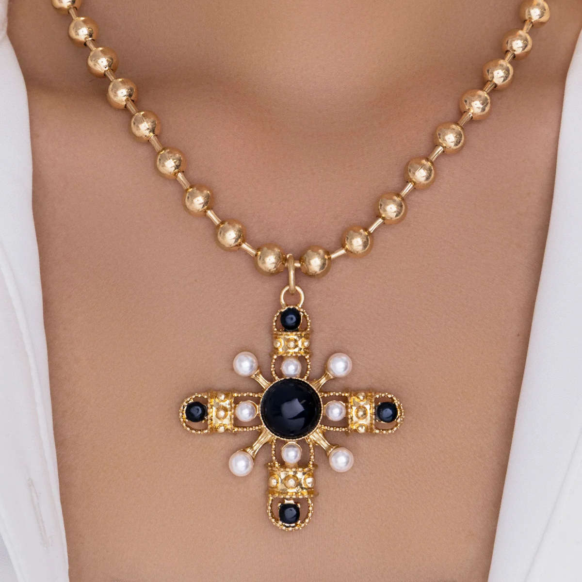 Womens Necklace Color White Quantity 1Pc