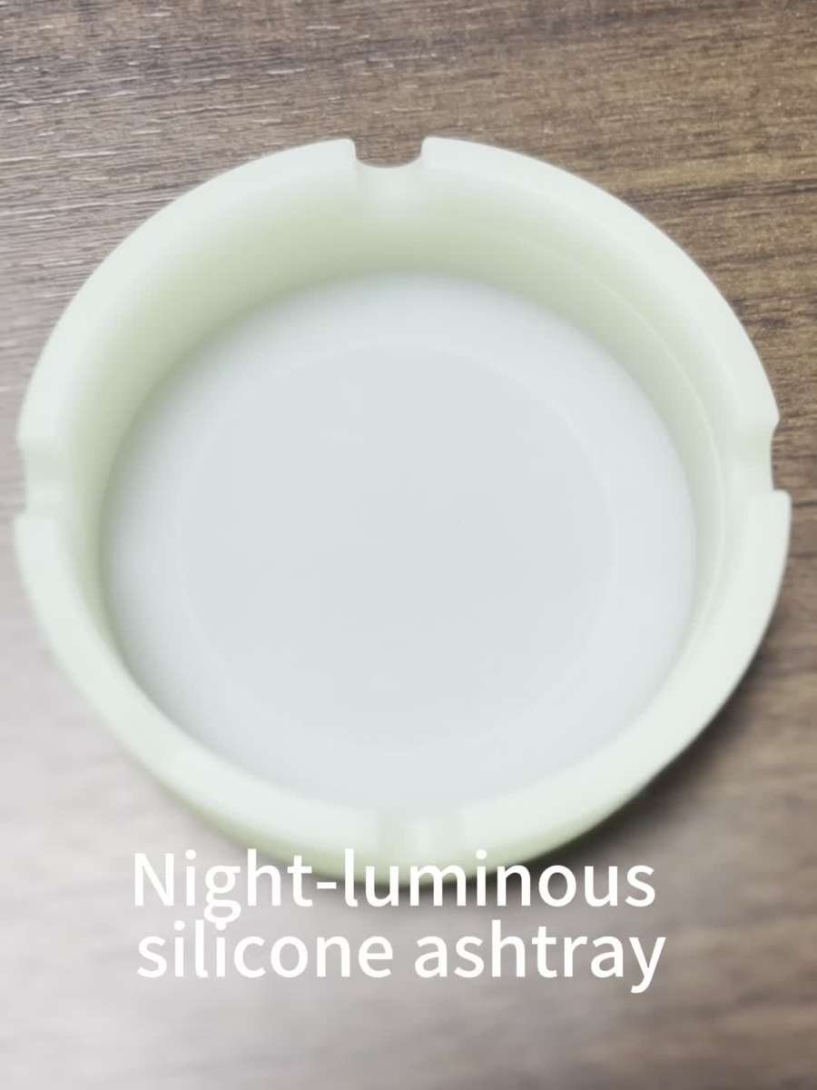 1pc Glow-in-the-Dark Silicone Ashtray Food-Grade Odorless Compact Circular Design for Office