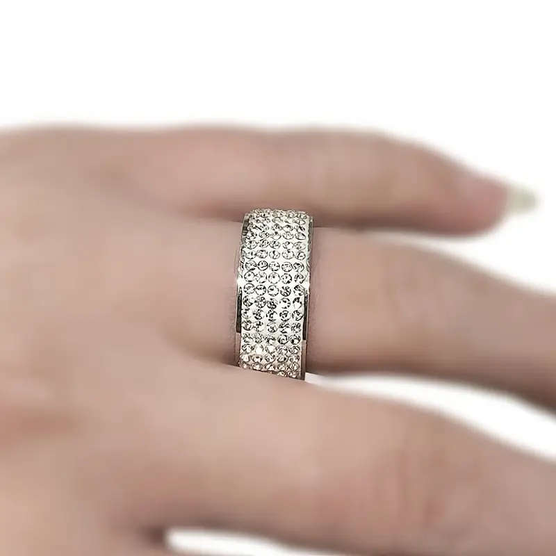 Titanium Ring Inlaid with Artificial Diamond