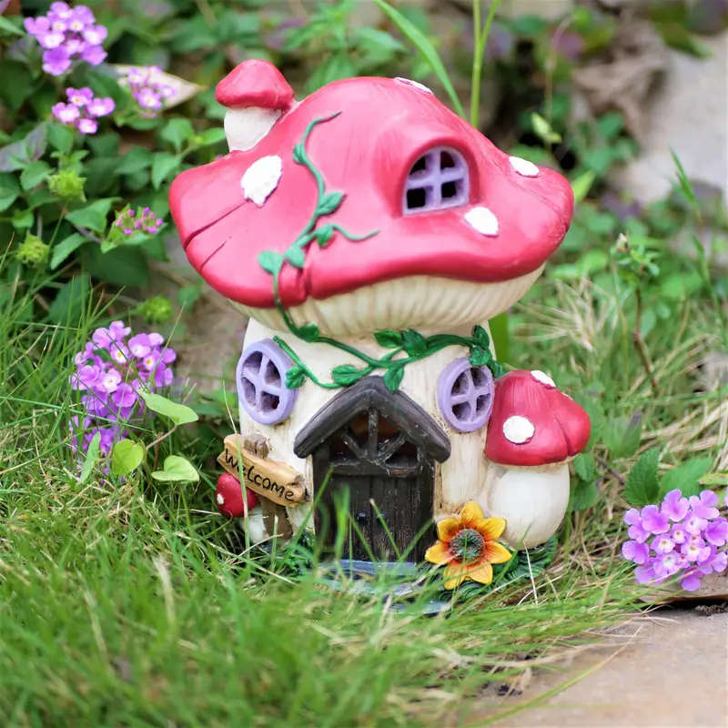 Charming Red Vine Mushroom House Solar Light