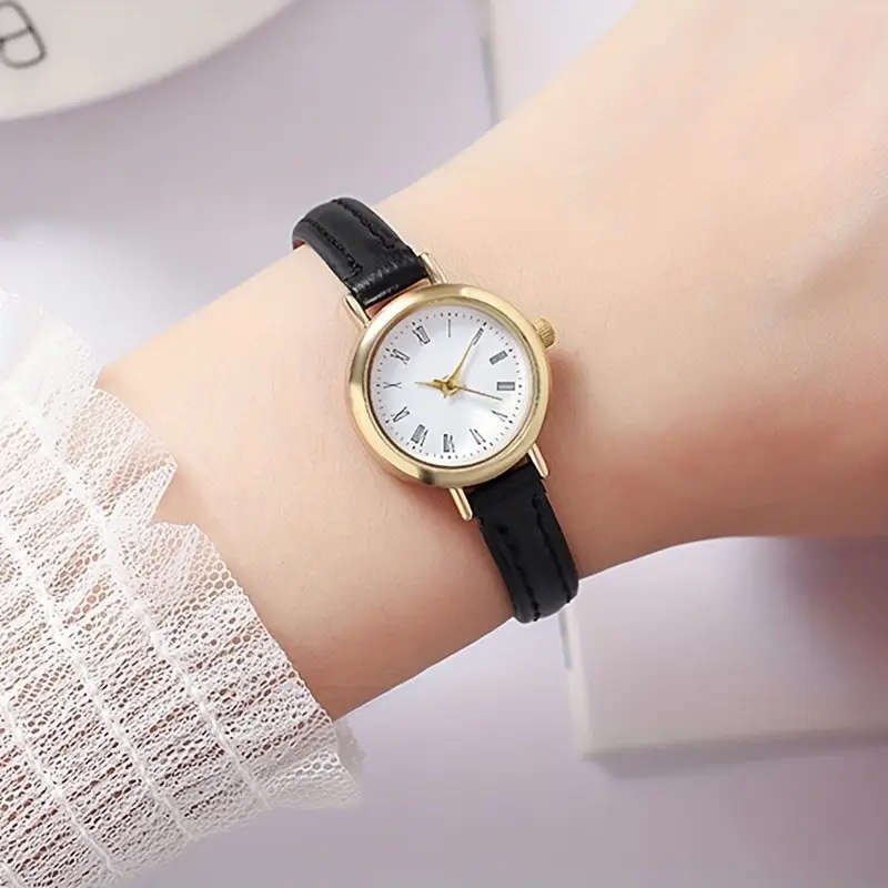 Retro Rome Fashion Analog PU Leather Wrist Watch - Black