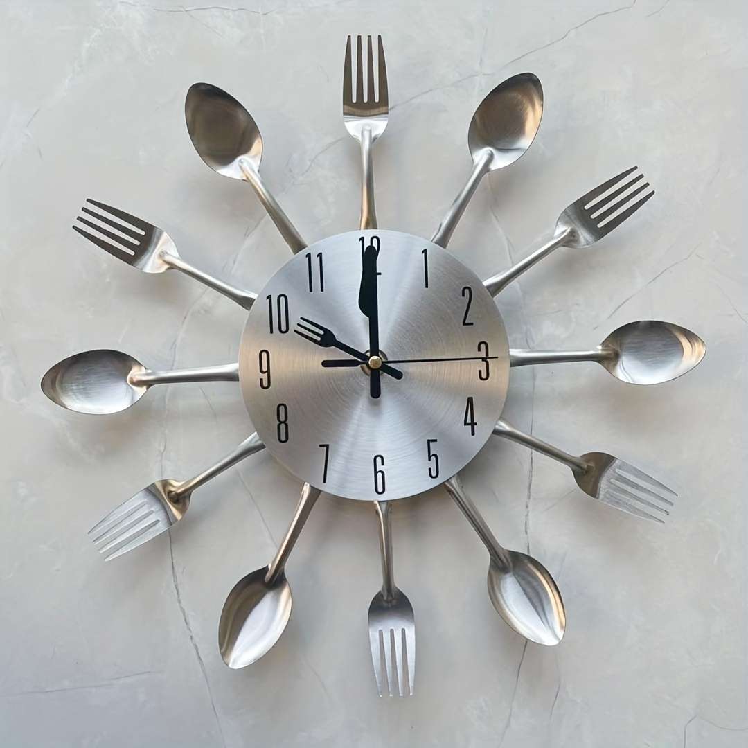 1pc Kitchen Hanging Clock Modern Creative Kitchen Tableware Hanging Clock with Fork and Spoon
