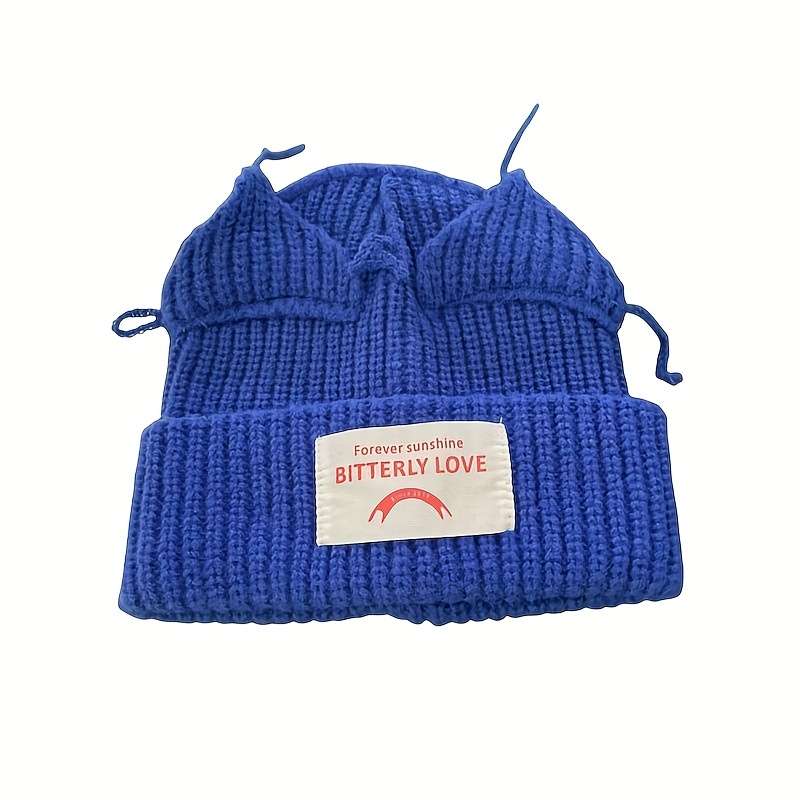 Hat Cat With Blue Blanket Pattern