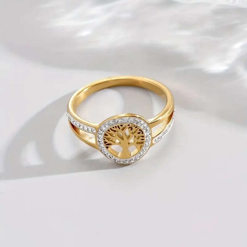 Trendy Ring With Tree Pattern