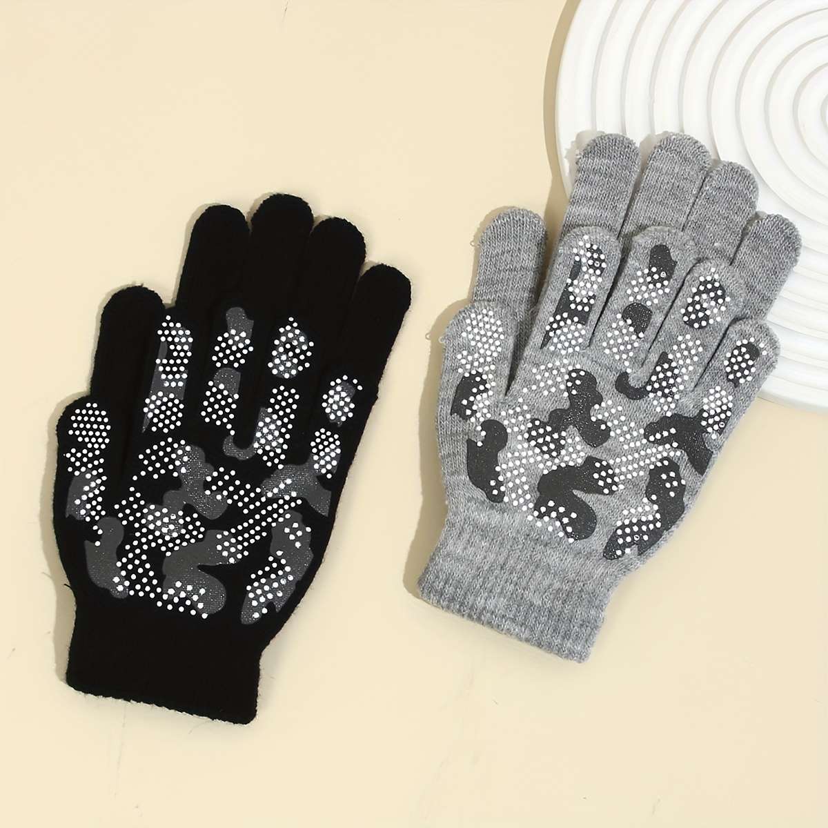 1 Pair Black Color Gray Warm Gloves