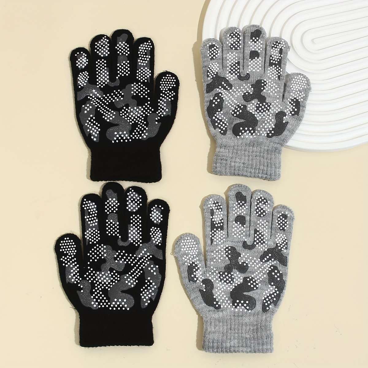 1 Pair Black Color Gray Warm Gloves