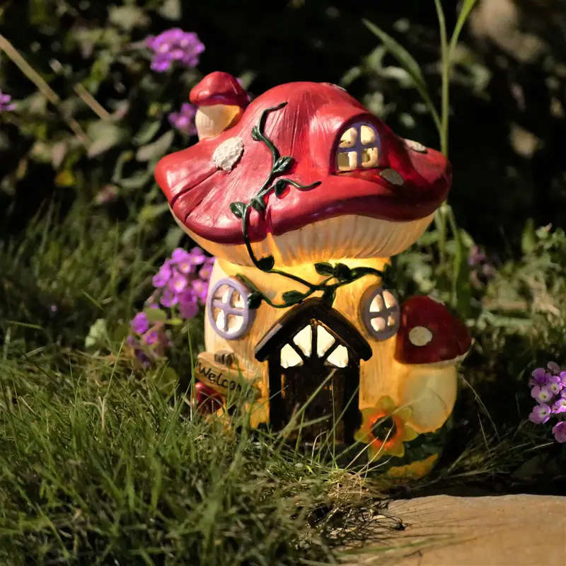 Charming Red Vine Mushroom House Solar Light