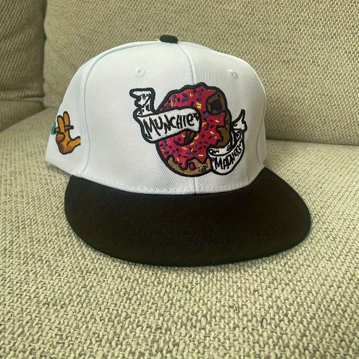 New Hip-Hop Style Embroidered Fashion Hat
