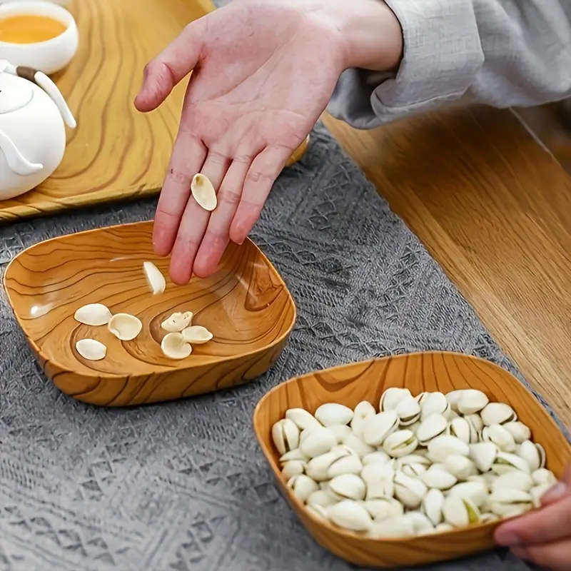 10-Piece Faux Wood Plastic Snack Plate