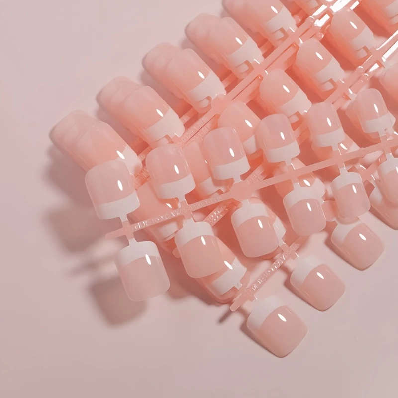 120pcs Elegant Short French Nail Stamps