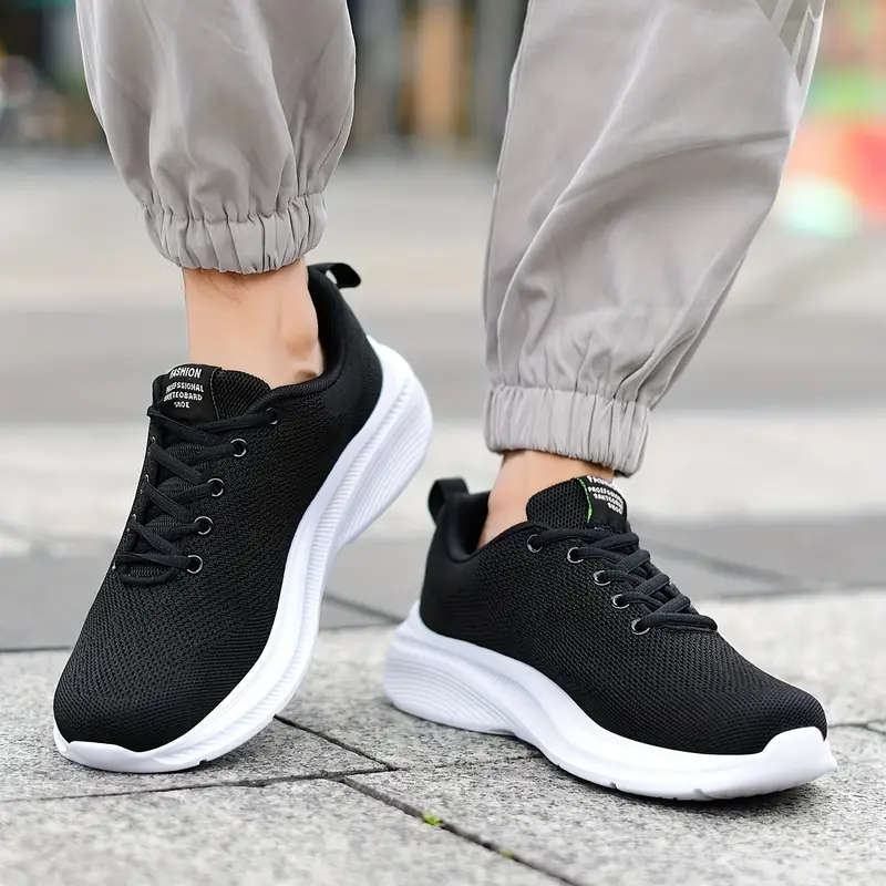 Breathable Men's sports shoes - Black