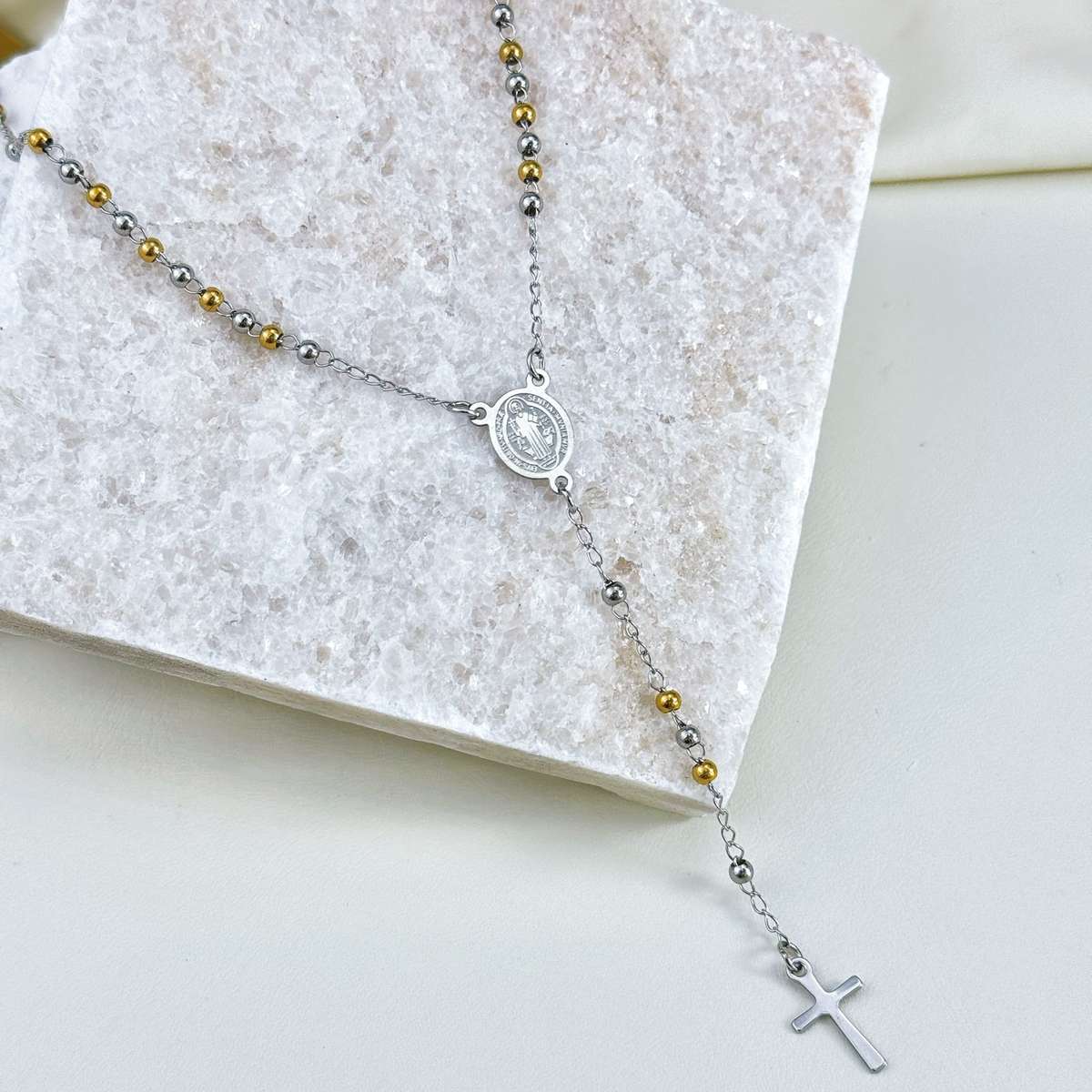 1 Piece Golden Add Silvery Jesus Theme Pendant