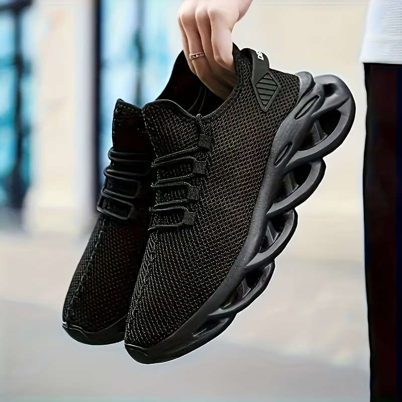 Men's Breathable Mesh Athletic Shoes With EVA Cushioning Sole