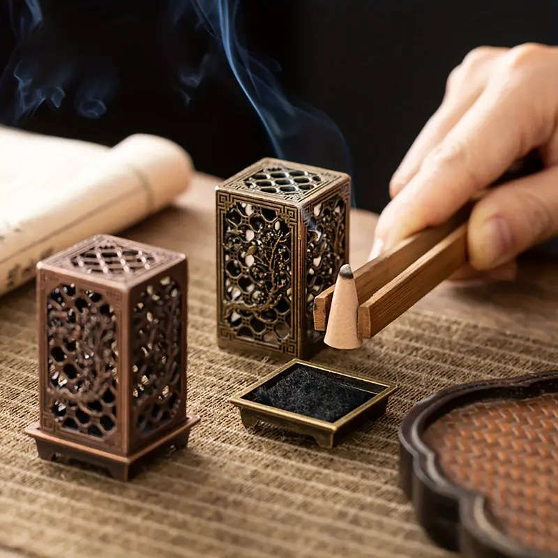 1 Elegant Metal Incense Burner