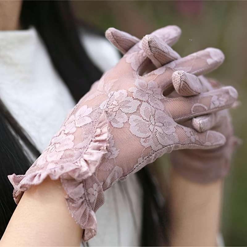 1 Pair Black Elegant Lace Gloves