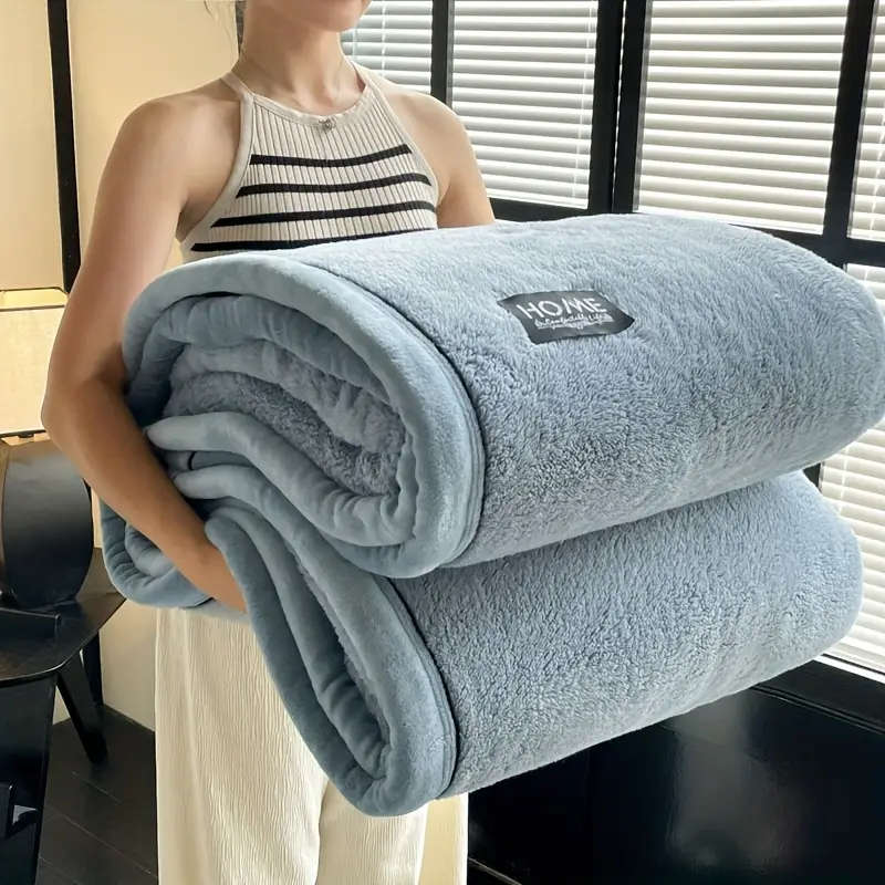 1 Piece Of Luxury Knitted Polyester Bed Blanket 120cm×200cm