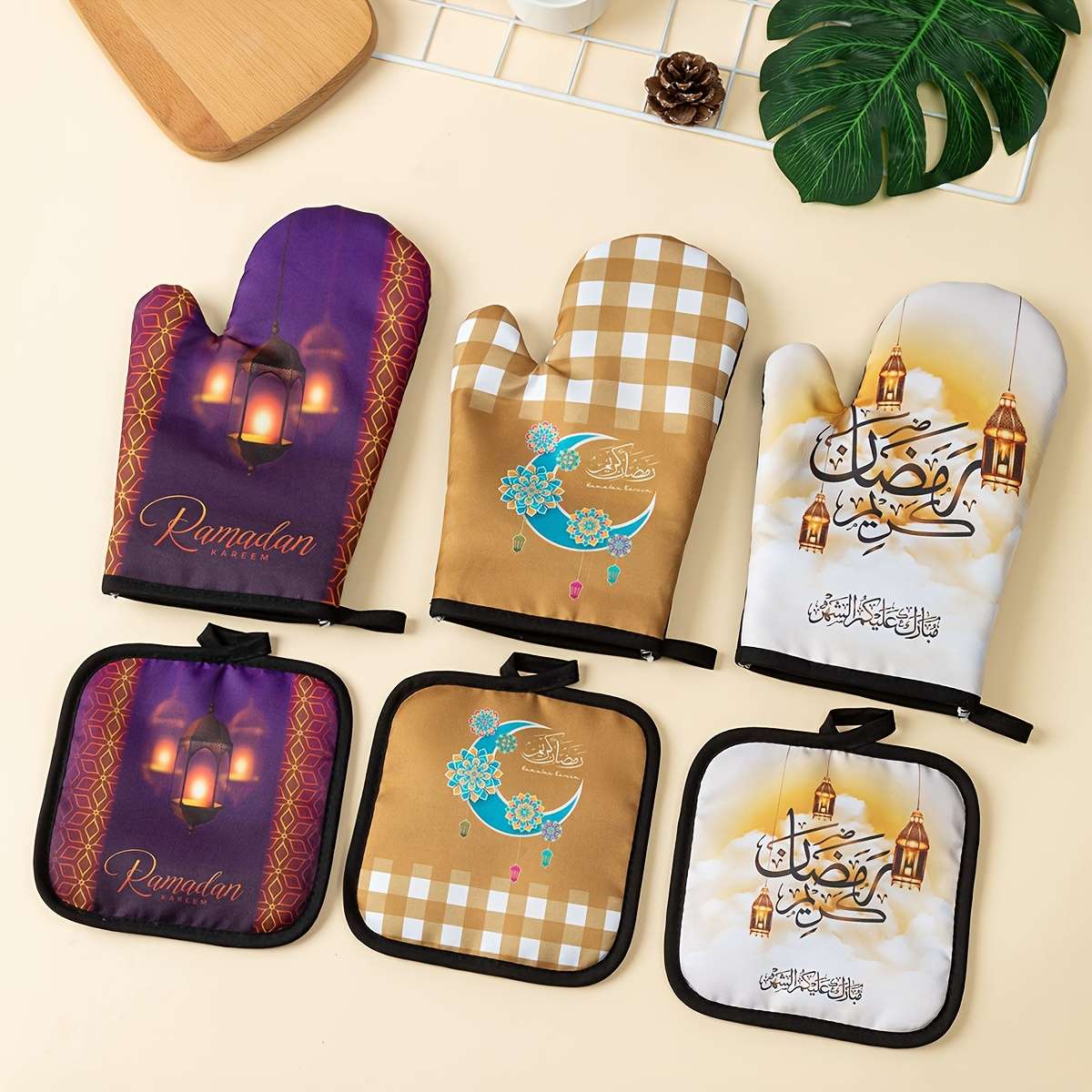 2pcs Ramadan Themed Oven Mitts Set Polyester 100% Heat Resistant Kitchen Baking Gloves and Pot
