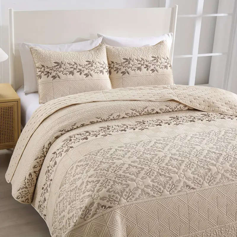 Luxury Three-Piece Bedding Set 173cm*219cm