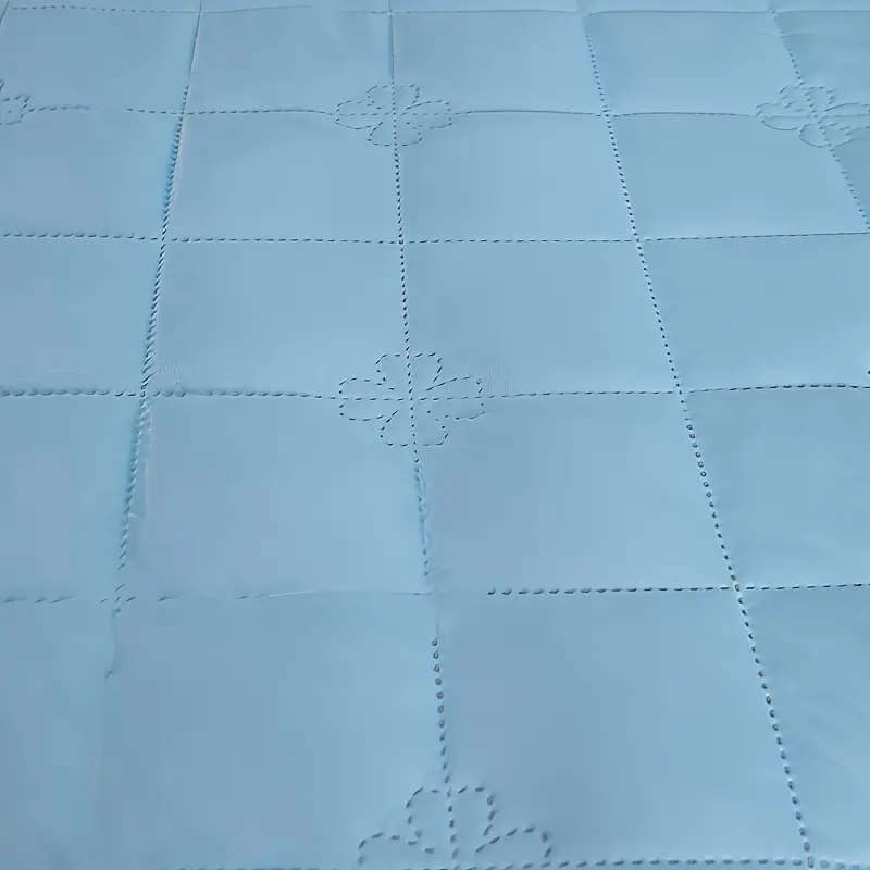 1 Lightweight Summer Cooling Blanket