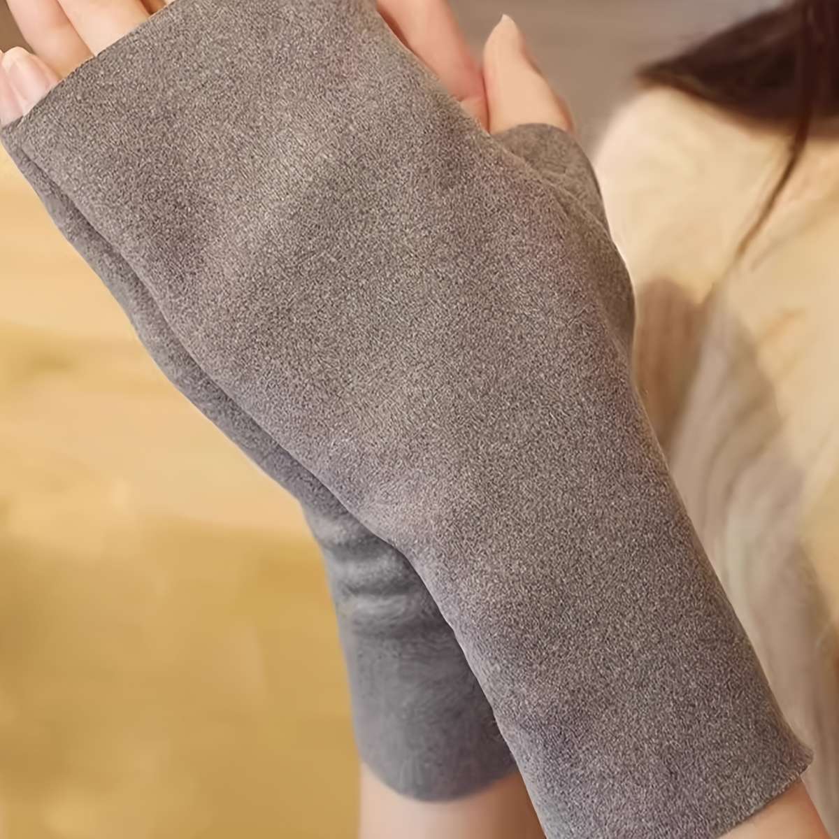 1 Pair Coffee Color One Size Warm Gloves