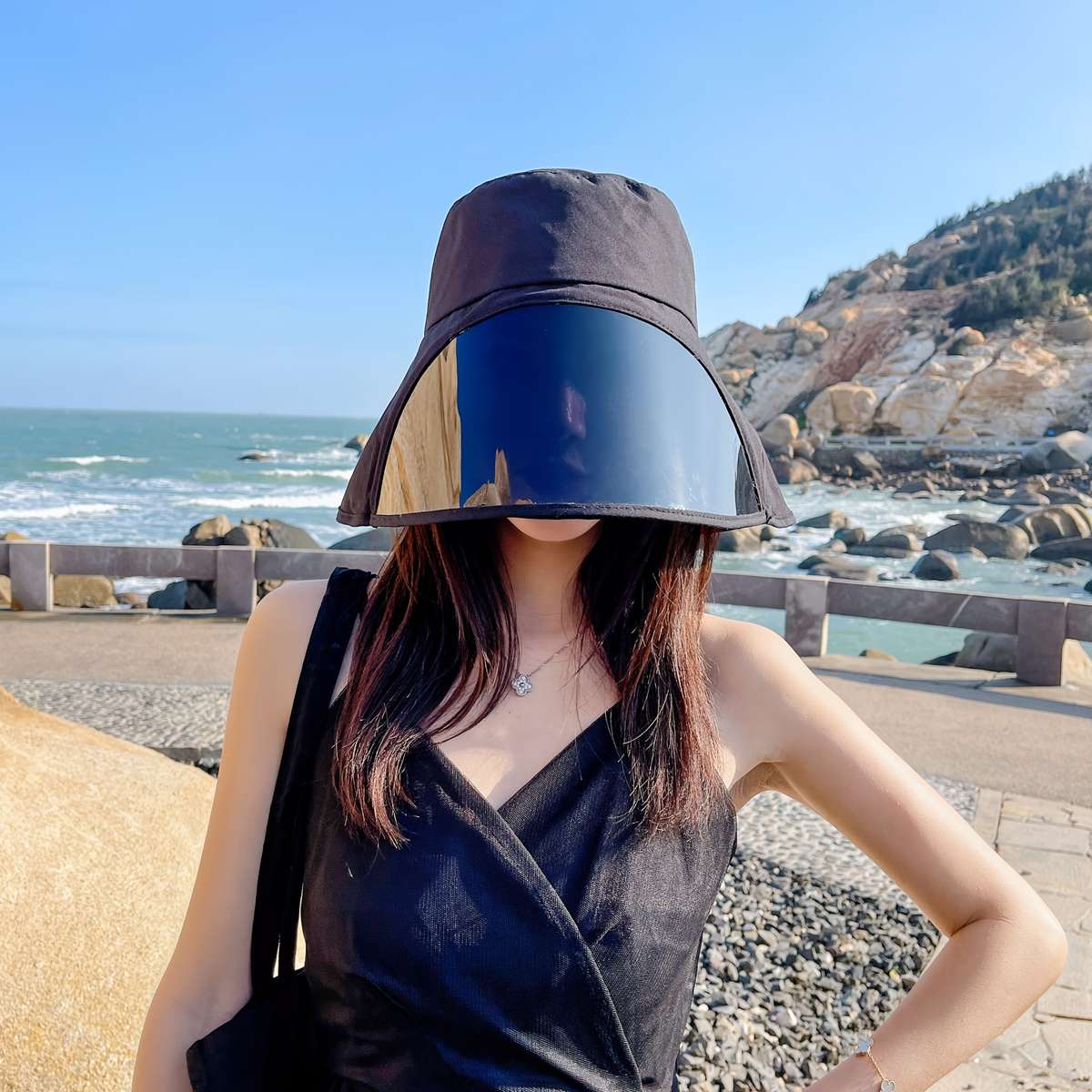 Women'S Lightweight Breathable Sun Hat with Extended Brim and Face Shade Perfect for Cycling