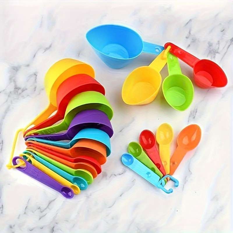12-Piece Set Assorted Colors Plastic Measuring Cups and Spoons for Flour Milk Powder Coff