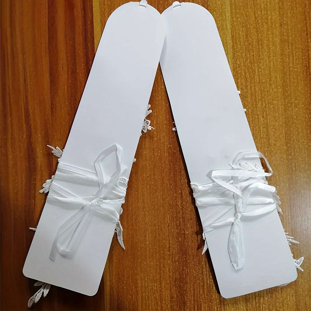 1 Pair White One Size Bridal Etiquette Gloves