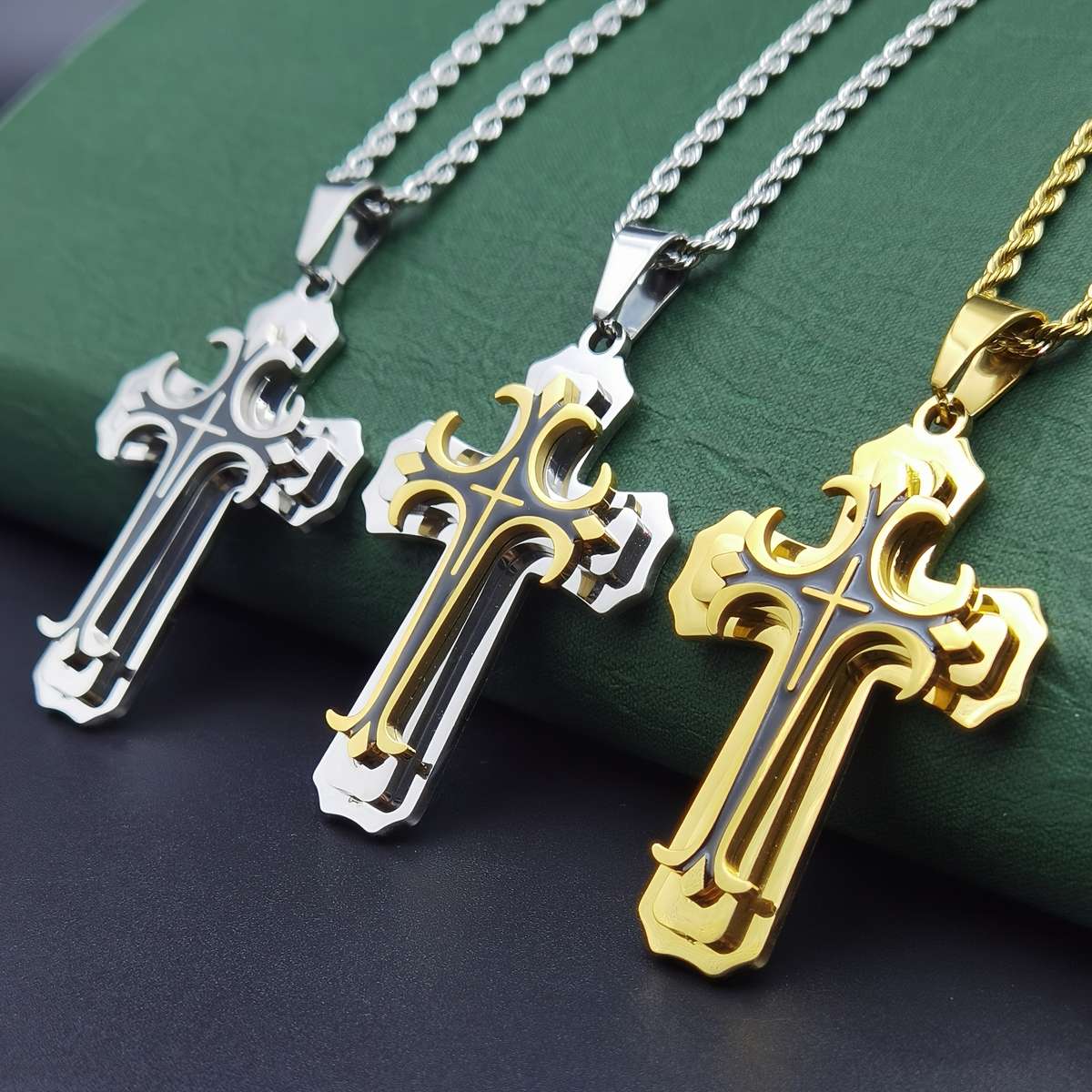 1 Piece Golden Jesus Theme Pendant