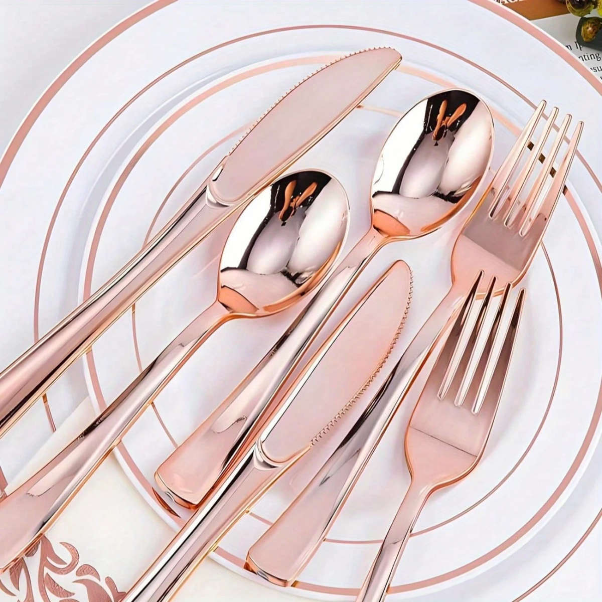 75pcs Rose Golden Cutlery Set