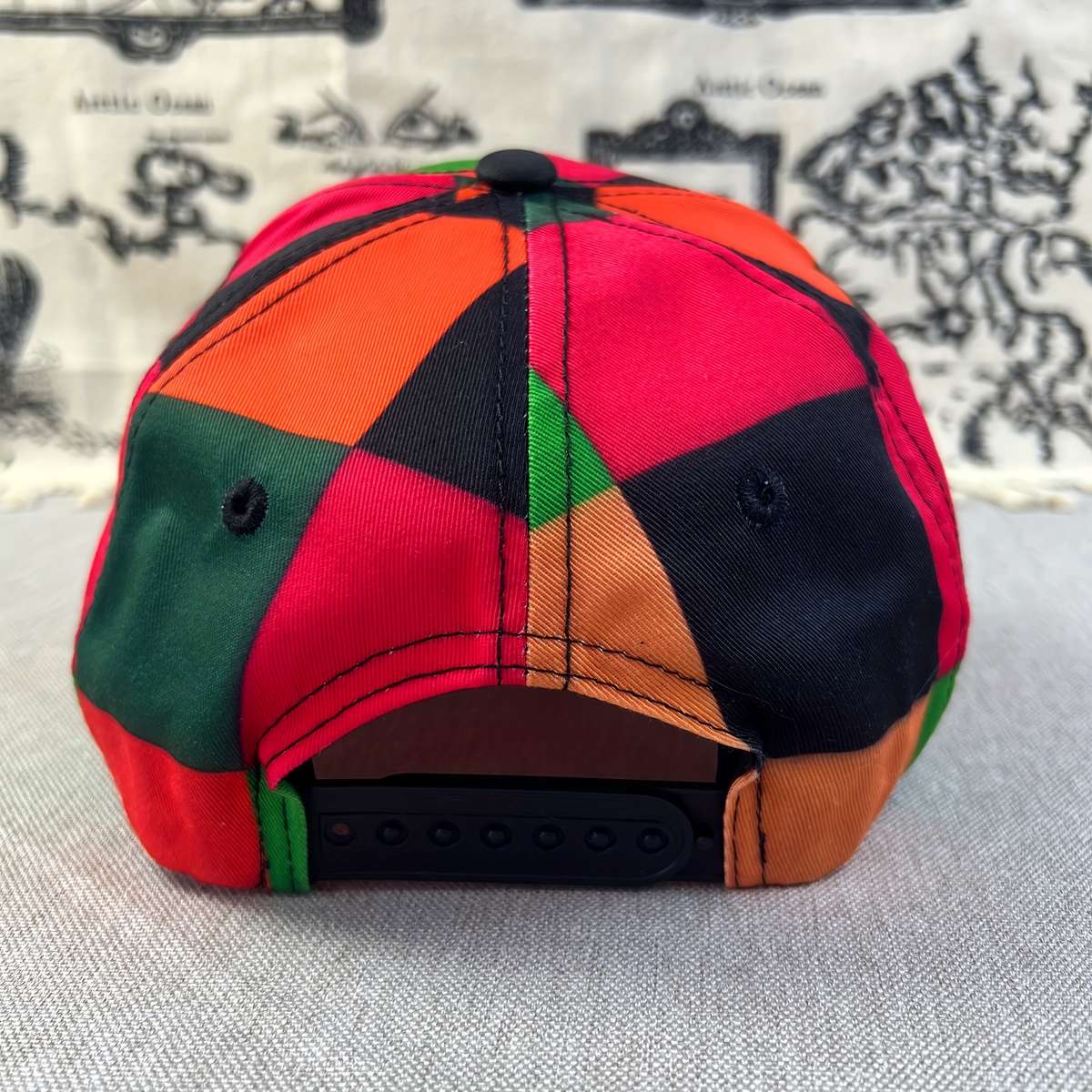 Classic Checkered Pattern Baseball Cap 100% Polyester Adjustable Breathable Lightweight