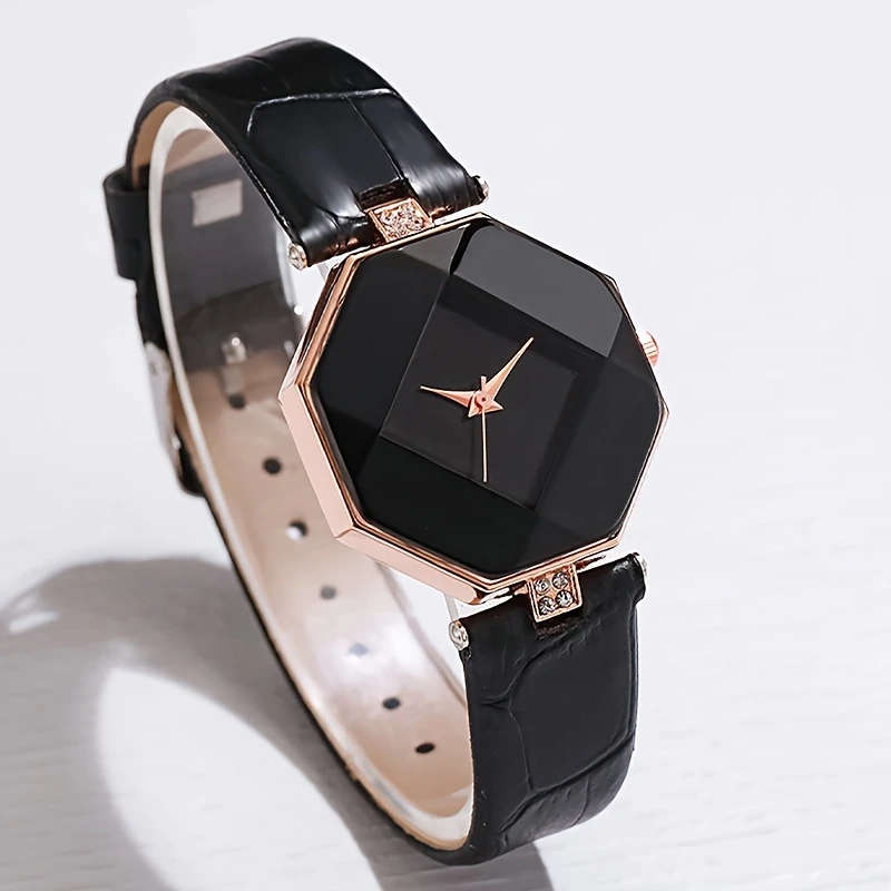 4pcs set Fashionable Women'S Quartz Wristwatch and Heart Charm Bracelet Set Round Alloy Case Faux Le