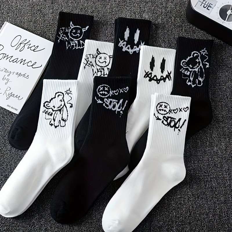 5 Pairs Random Black And White One Size High Elastic Socks