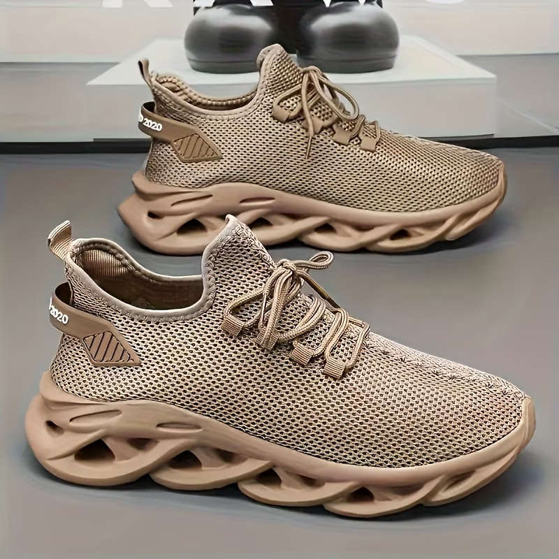 Men's Breathable Mesh Athletic Shoes With EVA Cushioning Sole