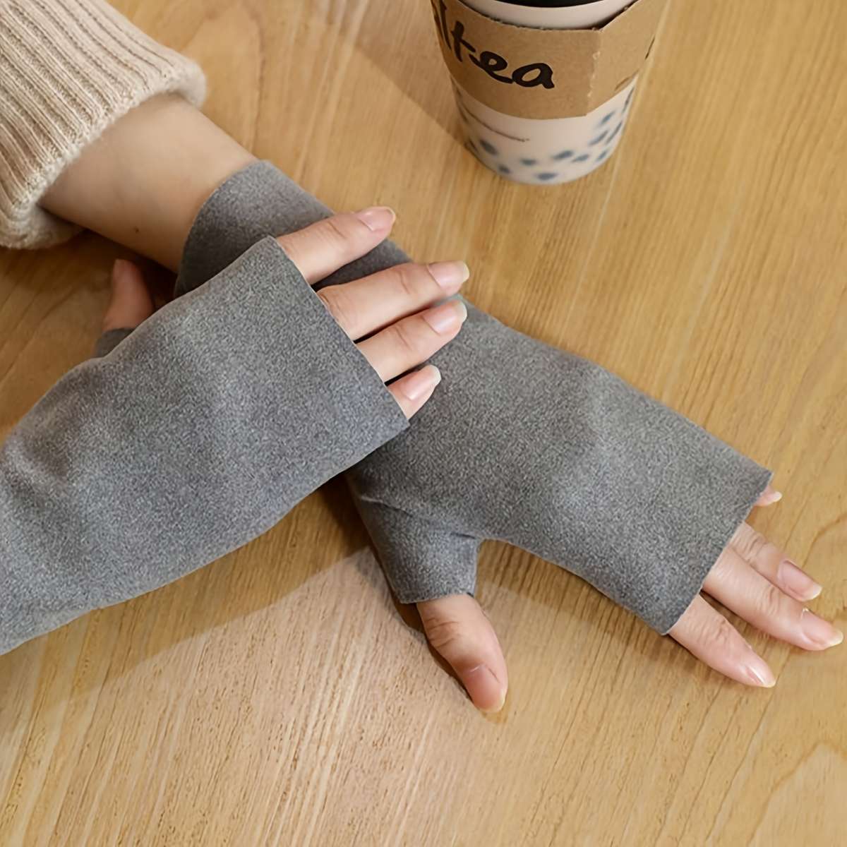1 Pair Coffee Color One Size Warm Gloves