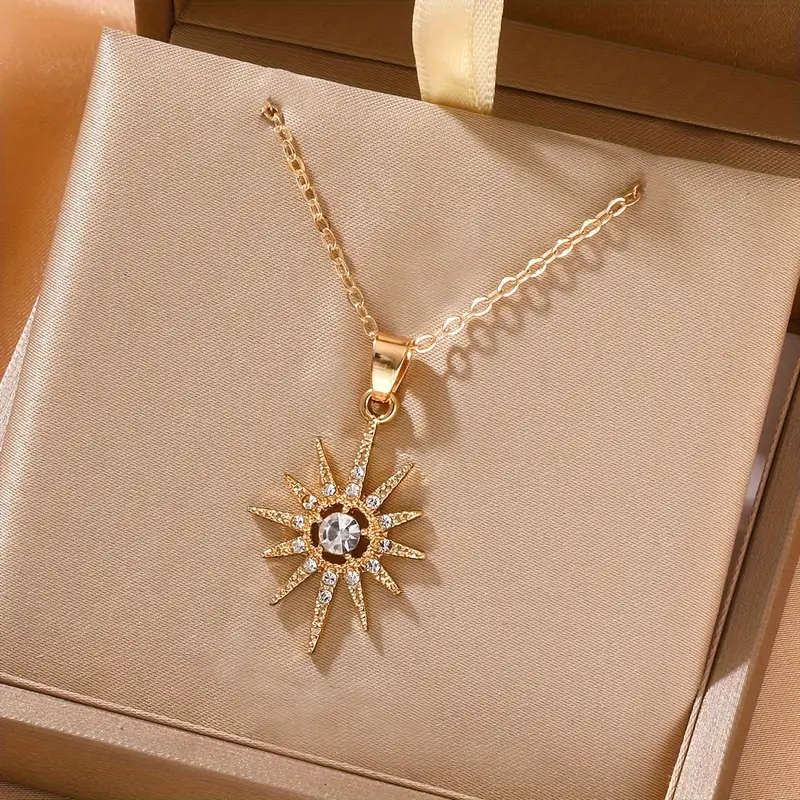 Elegant 4 pieces Sun Pendant Jewelry Set with Luxurious Rhinestones