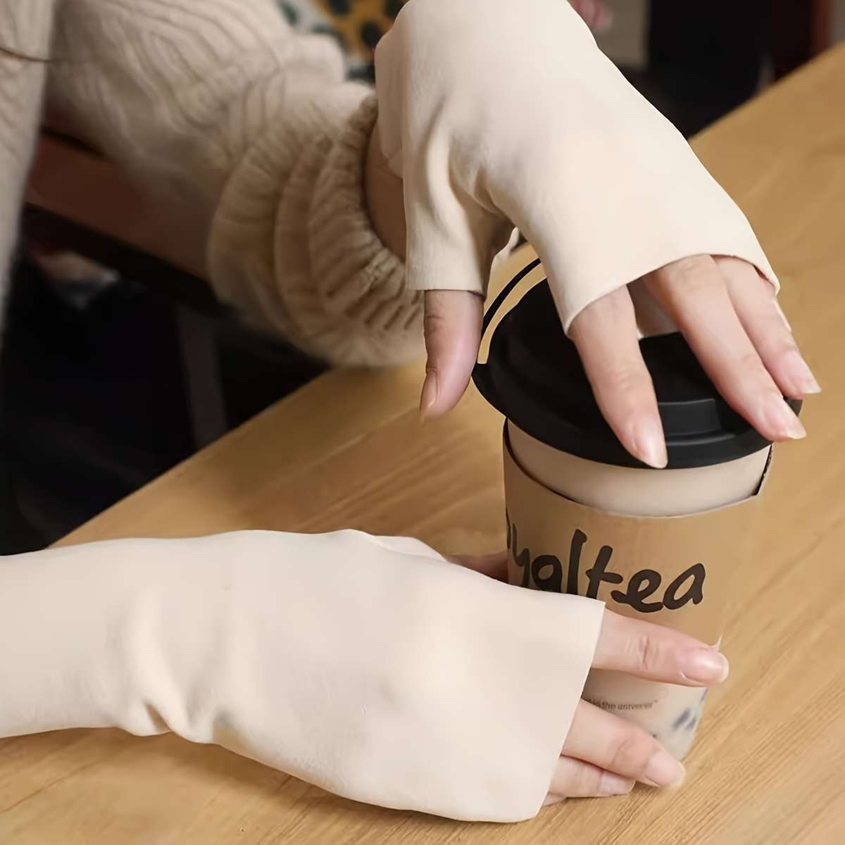 1 Pair Coffee Color One Size Warm Gloves