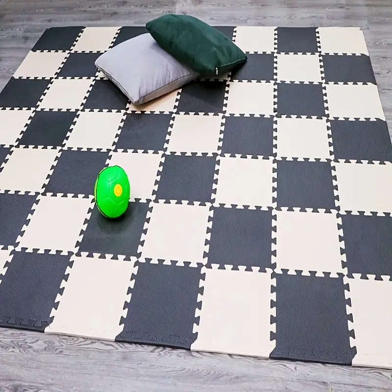 14 Square Foam Tiles