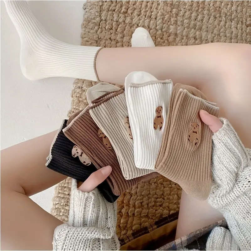 5 Pairs Of Mid-Calf Sports Socks For Women