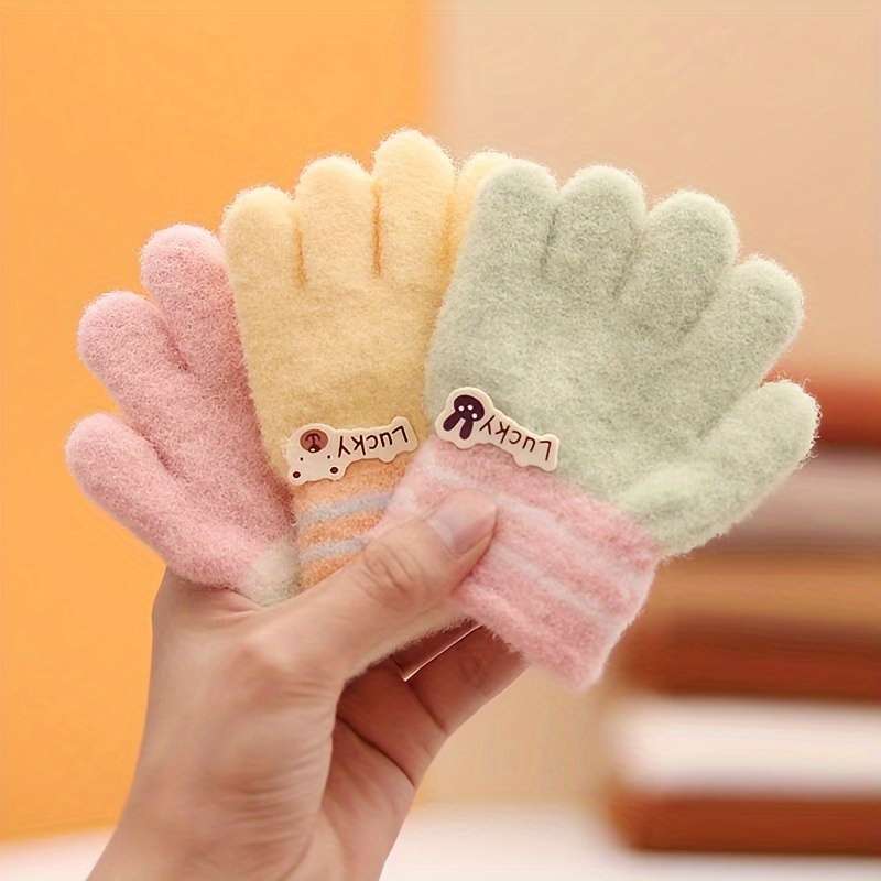 1 Pair Luck Khaki Warm Gloves