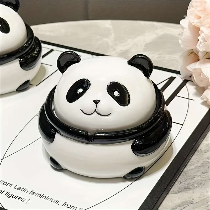 Adorable Panda-Shaped Ceramic Ashtray with Lid 12.7x12.7 cm Anti-Spill Design Perfect for D