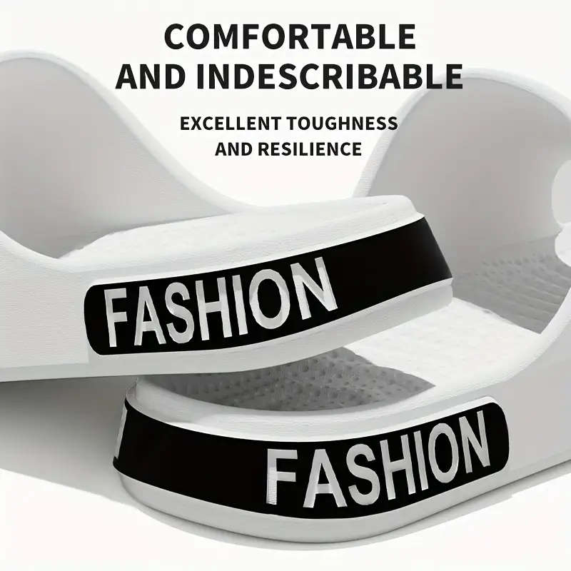 A Pair Of Unisex Stylish Sports Slippers In Blue 6.5-7