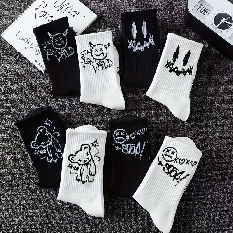 5 Pairs Random Black And White One Size High Elastic Socks