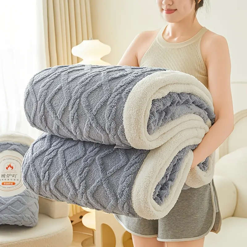 Soft And Comfortable Coral Fleece Blanket 150cm*200cm