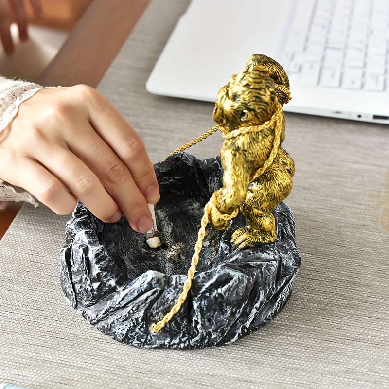 1pc Modern Gorilla Ashtray with Lid Unique Animal Design Plastic Irregular Shape Ideal for