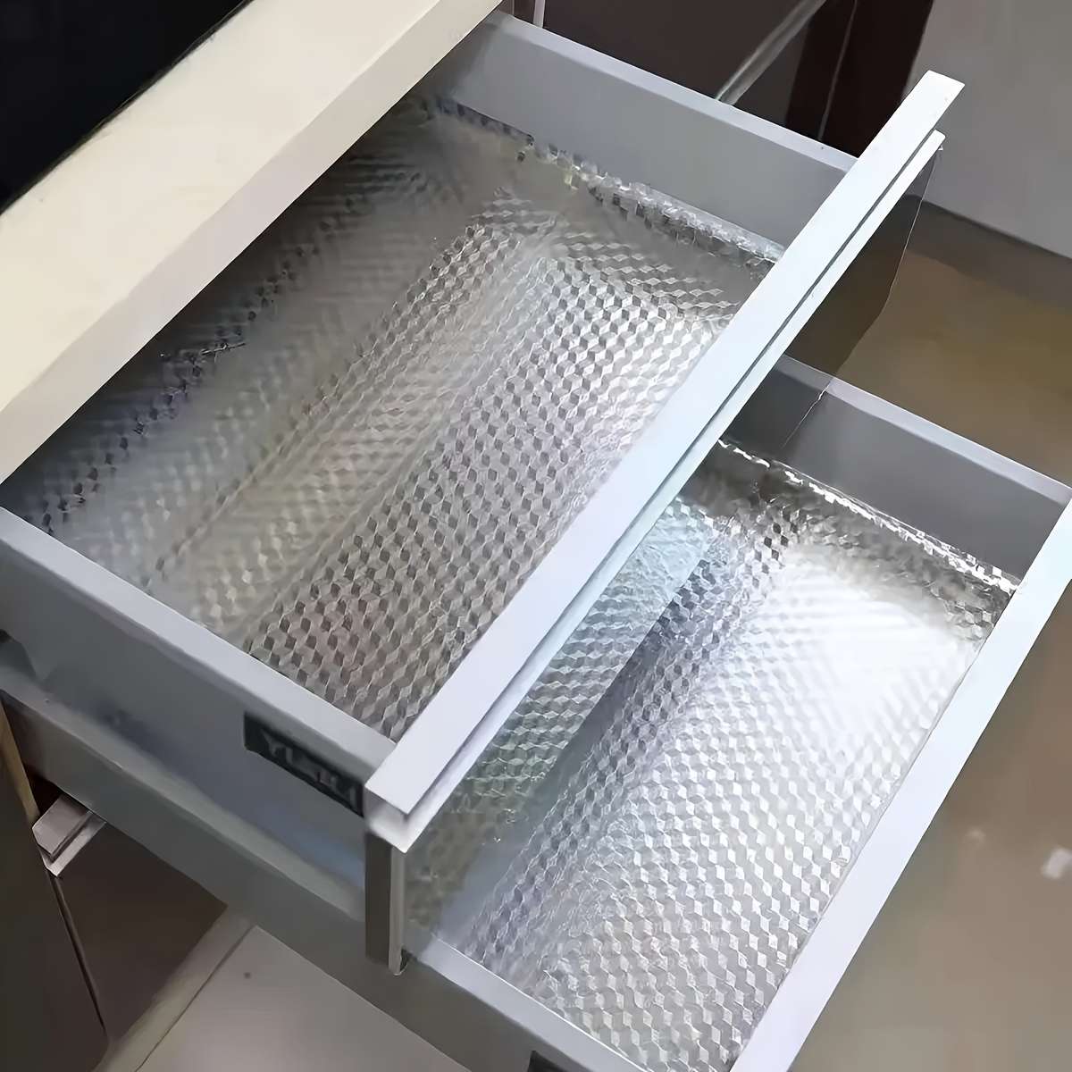 1PC Wall StickersSilver  Vine Man40cm WideX200cm